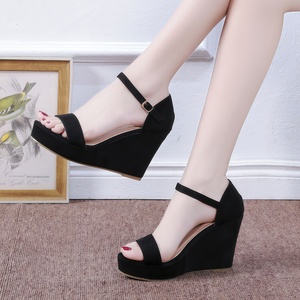 Sandales compensées en daim respirantes pour femme, style coréen, grande taille, tendance mode, pour l'extérieur, <span class=keywords><strong>printemps</strong></span>, été, automne, de créateur de luxe - Product Image 3