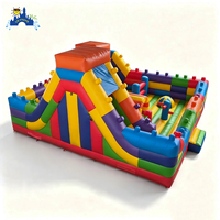 Parc d'attractions gonflable LilyToys, parcours d'obstacles coloré et amusant, aire de jeux gonflable extérieure