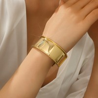 Bracelet manchette de luxe pour femme en alliage, plaqué or, design irrégulier, simple, avec breloque ouverte