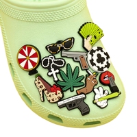 Ornements de chaussures élégants et cool, décorations uniques en caoutchouc pour chaussures, breloques de chaussures DIY avec des dollars, de l'alcool et des jeux de hasard