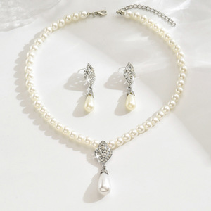2025 nouveau exquis à la mode haute qualité cristal embelli bijoux de mariée perle larme collier boucle d'oreille ensemble - Product Image 5