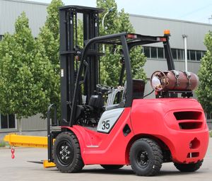 Montacargas de Propano/GLP de 3.5T y 3m con Desplazador Lateral, 2-5T, Combustión Interna, Todoterreno, Manipulador Telescópico 4x4, Apilador - Product Image 3