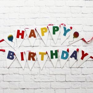 Bandera Colgante de Fieltro Arcoíris, Diseño Personalizado Elegante para Baby Showers, Fiestas, Cumpleaños, Eventos Promocionales - Product Image 3