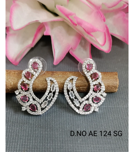 Pendientes de Diamantes Americanos con Diseño Moderno en Curva C, Elegantes Pendientes con Piedras de Circonia Cúbica para Mujer, Joyería para Bodas, Recepciones y Fiestas - Product Image 3