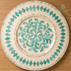 Plateau décoratif rond en céramique avec motif floral bleu, style bohème, incrustation en nacre - Product Image 4