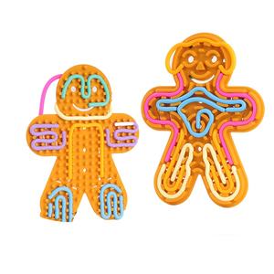 Nuevos juguetes de descompresión para niños, serie navideña, tablero de actividades sensoriales de silicona con forma de hombre de jengibre - Product Image 4