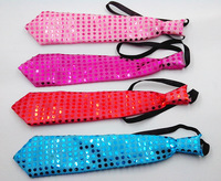 Cravates LED Lumineuses, Noeuds Papillon Clignotants à Paillettes Multicolores pour Noël, le Poisson d'Avril, Festivals de Musique, Bars et Danses
