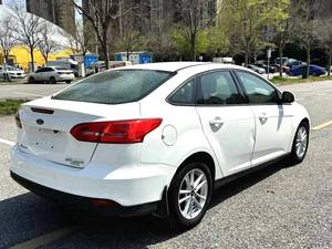 Auto Usado Ford Focus 2015 1.0L GTDi EcoBoost 125 Super Power Style Automático 4 Puertas 5 Plazas HATCHBACK en Stock Auto Económico - Product Image 2