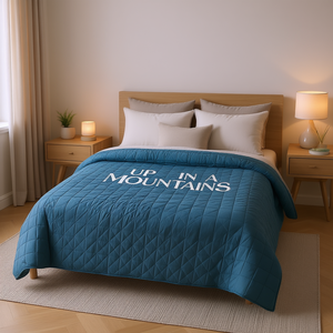 Couette matelassée ultra légère Vianney, garnissage en polyester, literie quatre saisons - Product Image 2