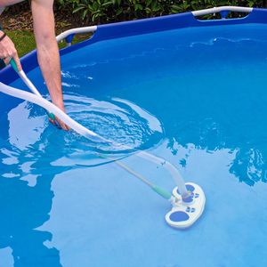 Cepillo de Spa de 13 pulgadas con cerdas de nailon <span class=keywords><strong>para</strong></span> aspiradora de piscina, <span class=keywords><strong>para</strong></span> limpieza de suelo de piscina, herramientas y accesorios de limpieza de <span class=keywords><strong>piscinas</strong></span> - Product Image 2