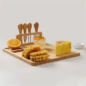Ensemble planche à fromage et couteau en bambou 3 en 1 Couteau à <span class=keywords><strong>charcuterie</strong></span> et planche à fromage Vente en gros Ensemble d'ustensiles à découper pour la maison - Product Image 2