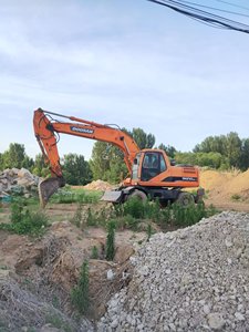 Used Doosan DH210W-7 Wheel <strong>Excavator</strong> 90% <strong>NEW</strong> with Engine Motor &amp; PLC From Korea - Product Image 5