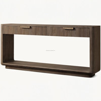 Console d'entrée en bois massif avec deux tiroirs, étagère inférieure ouverte et grain texturé pour la décoration de salons de luxe