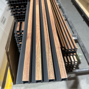 Panneau de revêtement mural WPC pour applications intérieures, panneau mural WPC décoratif pour espaces résidentiels - Product Image 1