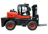 Chariot élévateur diesel robuste à quatre cylindres, 3 tonnes, 5 tonnes, 4x4, tout-terrain, avec conducteur à bord, transpalette hydraulique, pour travaux de construction extérieurs et manutention de marchandises
