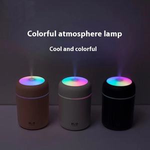 Lumières colorées portables H2O LED Mini purificateur d'air portable Chambre à coucher Maison Voiture Diffuseur de brume froide Humidificateur - Product Image 6