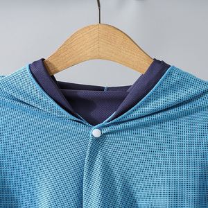 Serviette à capuche en microfibre en gros, rafraîchissement instantané, logo personnalisé, poncho de plage de luxe à séchage rapide pour le sport et la randonnée - Product Image 2