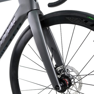 จักรยานเสือหมอบคาร์บอนไฟเบอร์รุ่นใหม่ปี 2026 ระดับมืออาชีพ 24 สปีด Rs 24 พร้อมดิสก์เบรก R10 ขนาด 700c วางขายบน Twitter - Product Image 5