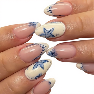 <span class=keywords><strong>Uñas</strong></span> Acrílicas Francesas <span class=keywords><strong>Cortas</strong></span>, Diseño de Pétalos Florales Azules, Punta Almendrada, <span class=keywords><strong>Color</strong></span> <span class=keywords><strong>Beige</strong></span> Nude, Acabado Brillante, Reutilizables, Adhesivas, para Mujer, 24 Unidades - Product Image 1