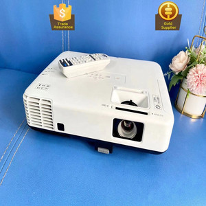 <span class=keywords><strong>Epson</strong></span> <span class=keywords><strong>Full</strong></span> <span class=keywords><strong>HD</strong></span> LIKE 5500 ANSI Lumens Lasers à longue portée 3lcd pour l'éducation des entreprises Projecteur 4k CB-S04 CB-S03 - Product Image 5