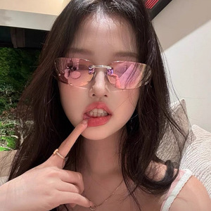 Oval <b>Frameless</b> Sunglasses Y2K Premium Sense European and American Concave Shape 2025 New Style Retro Sunglasses for Women - Product Image 4