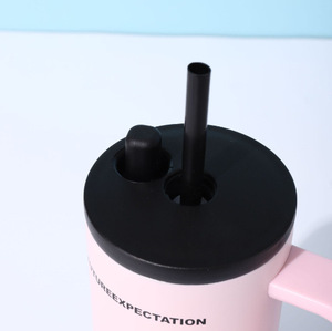 Gobelet isotherme de voyage pour voiture 24oz 720ml, tasse à double paroi avec couvercle et paille antidérapante pour les trajets quotidiens - Product Image 2