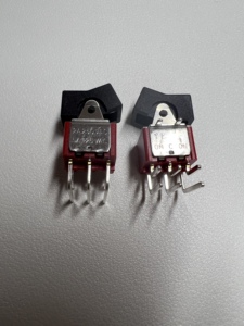 RLS-202-A3 dik açılı geçiş anahtarı 6 pimli 2 pozisyonlu çift sıralı kapak tarafı-insert Rocker basmalı düğme anahtarı - Product Image 5