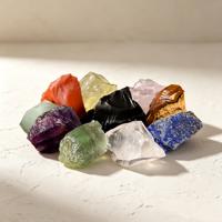 Vente en gros de pierres brutes en cristal multi-matériaux de 2-3 cm, adaptées à l'utilisation comme pierres aromatiques pour diffuser des parfums.