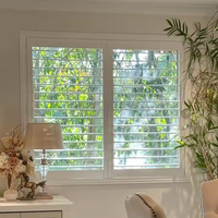 ROSENHOME OEM Volets de fenêtre modernes horizontaux en plastique imitation bois, ventilation, tailles et couleurs personnalisées pour usage hôtelier