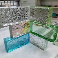 Briques de verre à plumes personnalisées cloison de séparation en cristal solide transparent coloré blocs de verre décoratifs suspendus