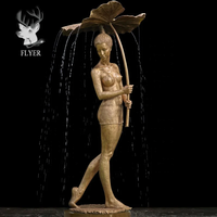 Artisanat moderne en métal statue de dame gracieuse en bronze antique grandeur nature avec fontaine à eau