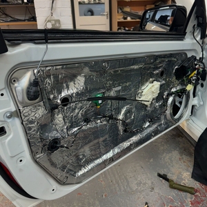 Chất lượng cao 3mm xe âm thanh deadening Mat BUTYL ô tô âm thanh deadener âm thanh tiếng ồn cách nhiệt và giảm chấn - Product Image 2