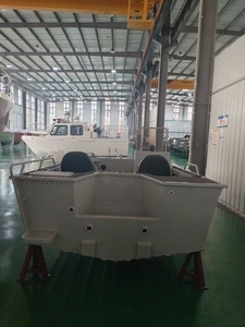 Yate de Pesca Deportiva de Aluminio de 5m con Certificación CE, Motor Fuera de Borda de 90HP, Construcción Soldada para Cruceros Fluviales y Entretenimiento - Product Image 3