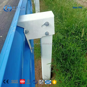 Poteau carré à trois poutres Q235B, conception <span class=keywords><strong>brevet</strong></span>ée, certifié ISO, garde-corps <span class=keywords><strong>de</strong></span> <span class=keywords><strong>sécurité</strong></span> <span class=keywords><strong>routière</strong></span> pour autoroute, barrières <span class=keywords><strong>de</strong></span> circulation - Product Image 3