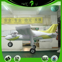 Avion gonflable géant sur le thème de l'aventure pour la décoration d'événements