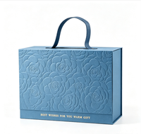 Boîte cadeau rigide de luxe en papier, imprimée quadricolore, avec poignée et fermeture magnétique à rabat, motif rose gaufrée, recyclable, pour mariage