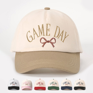 Casquette de baseball vintage bicolore brodée personnalisable avec logo pour le jour du match, style trucker, pour femme, pour l'esprit scolaire et les mamans sportives - Product Image 1