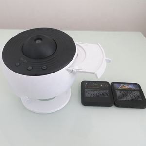 Projecteur planétaire sans fil Lonvel LED romantique à rotation à 360 degrés avec 6 disques de projection de films, focalisation de la pièce, lune, terre, système solaire - Product Image 4