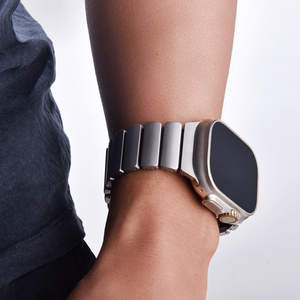 Correa de Reloj Magnética de Titanio Jaetium, Agradable al Tacto, Correa Magnética de Silicona y Titanio para Apple Watch Ultra - Product Image 5
