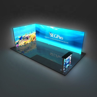 Stand d'exposition modulaire promotionnel de 10x20 pieds avec boîte lumineuse à LED rétroéclairée, pliable, graphique SEG moderne pour les événements