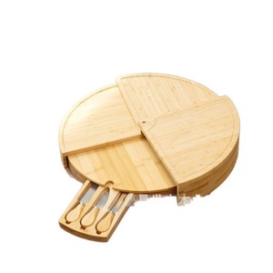 Ensemble de planches à fromage en bambou Mu Yujia, planche à fromage ronde en bois avec couteaux pour les fêtes, plateau à steak durable - Product Image 1