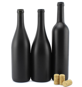 Bouteille en verre noir mat 500ml 750ml 16oz 23oz Bouteille en verre de vodka <span class=keywords><strong>bordeaux</strong></span> <span class=keywords><strong>bordeaux</strong></span> avec couleur personnalisée - Product Image 2