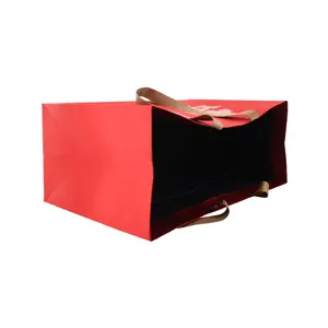 Rode Kartonnen Luxe Zakelijke Thee Cadeau Kleding Hoge Kwaliteit High-End Merk Logo Aangepaste Verpakking Papieren Zak Voor Schoenen
