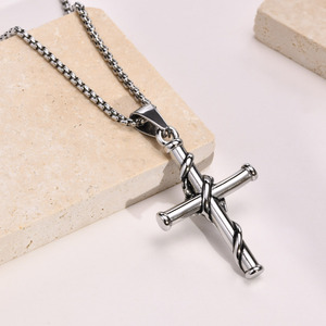Zierliche Christian Edelstahl <span class=keywords><strong>Rose</strong></span> Cross Anhänger Halskette Männer Frauen Hip Hop Schmuck 18 Karat vergoldete Kruzifix Kette Halskette - Product Image 5