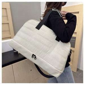 Sac de voyage souple personnalisé en gros avec compartiment à chaussures, sac de week-end unisexe pour le transport à l'étranger - Product Image 6