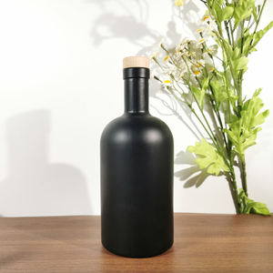 Botella de Vidrio Negra Mate al por Mayor de 500 ml para Ginebra, Licores, Vodka, Aceite de Oliva, con Tapón de Corcho - Product Image 1