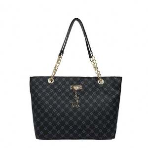 กระเป๋าสะพายไหล่ทำจากเส้นใยธรรมชาติรูปทรงเปลือกหอย เหมาะสำหรับการเดินทางและชายหาด ไอเทมที่ผู้หญิงต้องมี - Product Image 2