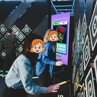 IMYJOY - Piste de danse interactive LED de grande taille pour l'intérieur - 50x50cm - Jeux multijoueurs pour enfants - Personnalisable - Métal