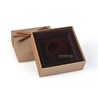Boîte de luxe artisanale avec couvercle et base en papier recyclable pour bijoux et bracelets – Collection Boutique Usine