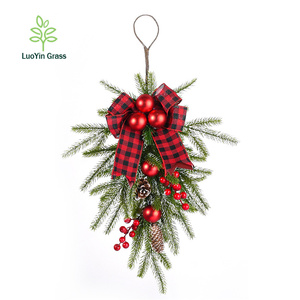LY couronne artificielle <span class=keywords><strong>guirlande</strong></span> de noël couronne de porte d'entrée couronne en plastique pour fenêtre suspendue au mur maison chambre jardin extérieur - Product Image 3